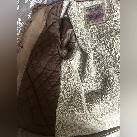 Levi’s Strauss Sherpa Lined Tan Jacket - Picture 12 of 13